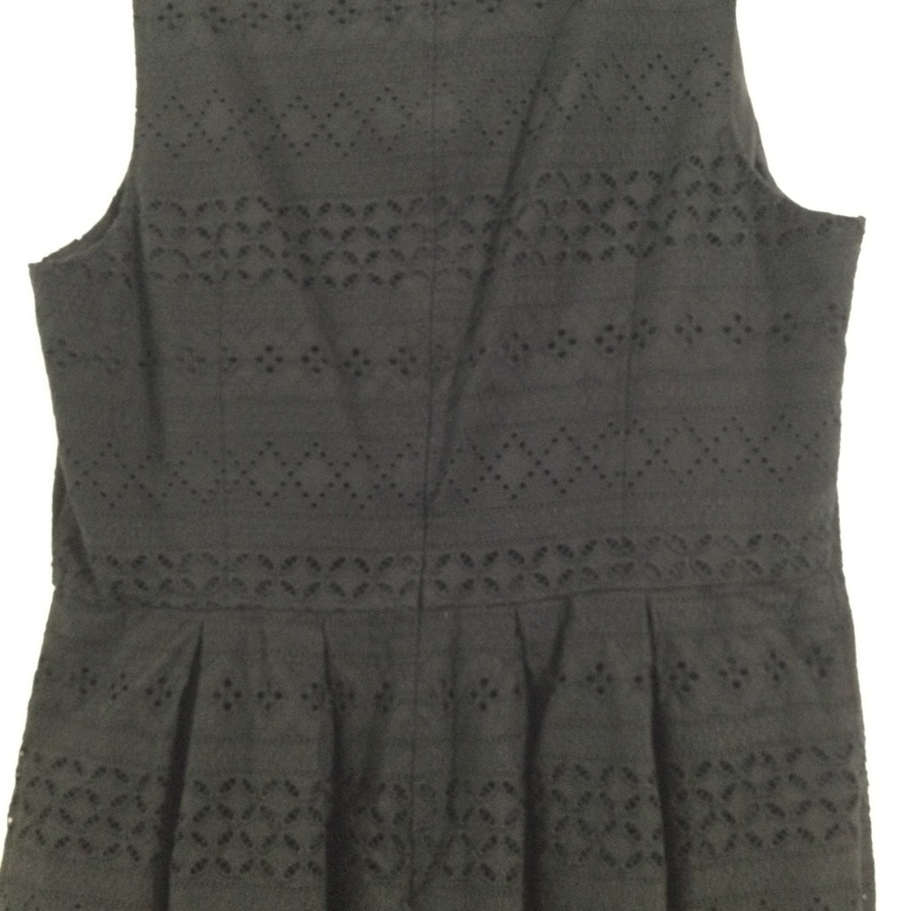 Loft Dress - Picture 4 of 10